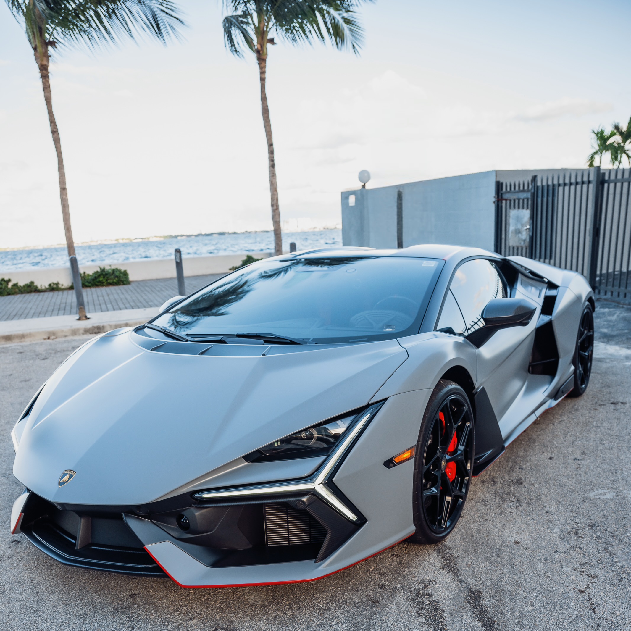 Rent exotic cars in Miami Florida